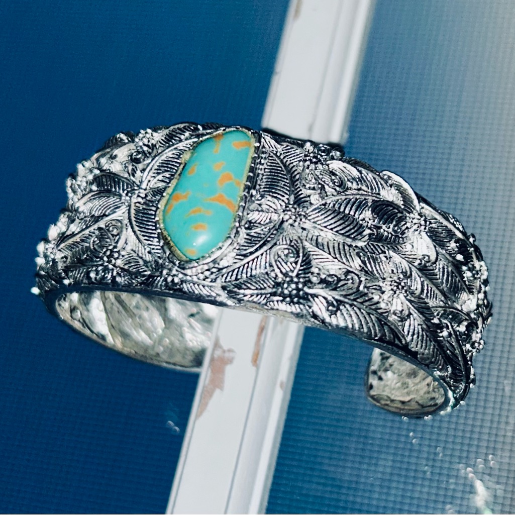 Nwt Bracelet Intricate Silver Cuff W/Turquoise Heavy Gorgeous Add To Wardrobe